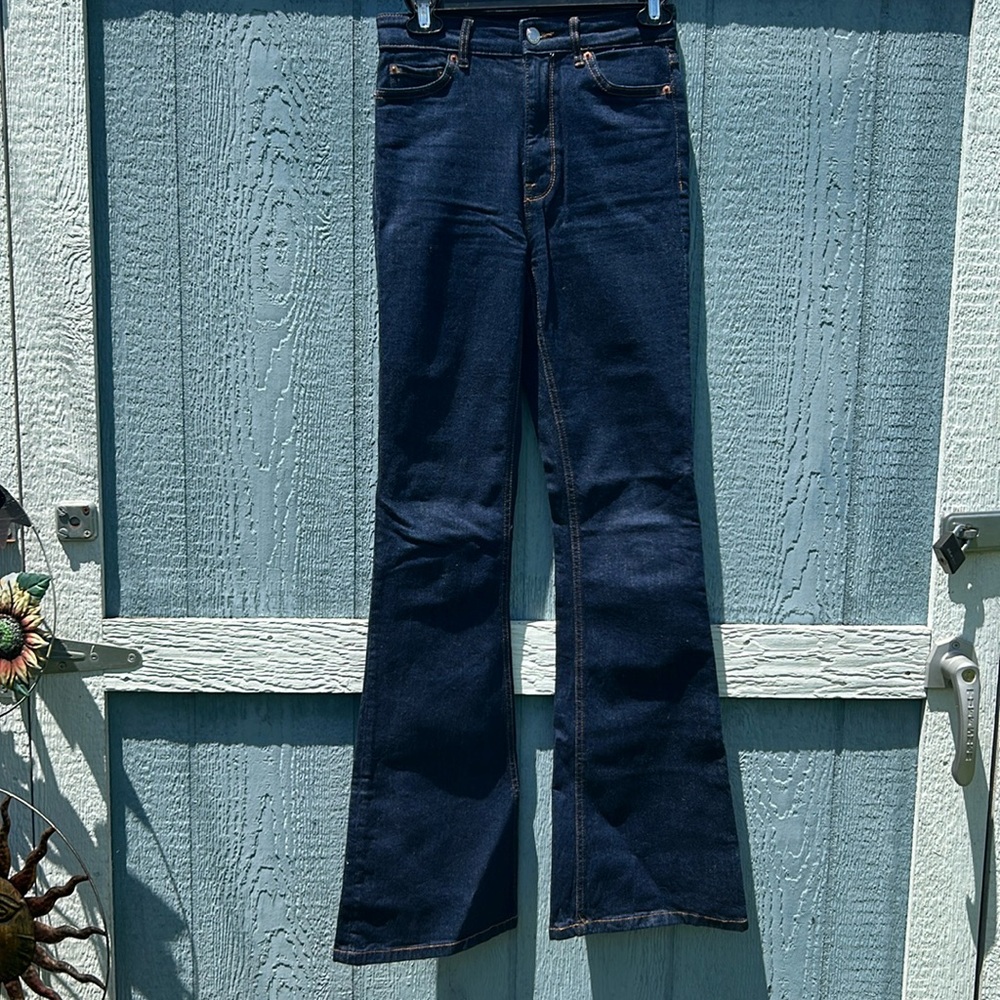 Zara Woman High Rise wide leg Blue Jeans size 2